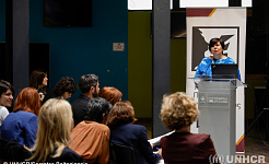 Η Πρόεδρος της ΕΕΔΑ Μαρία Γαβουνέλη μιλά στην παρουσίαση της ετήσιας έκθεσης του Δικτύου Καταγραφής Περιστατικών Ρατσιστικής Βίας